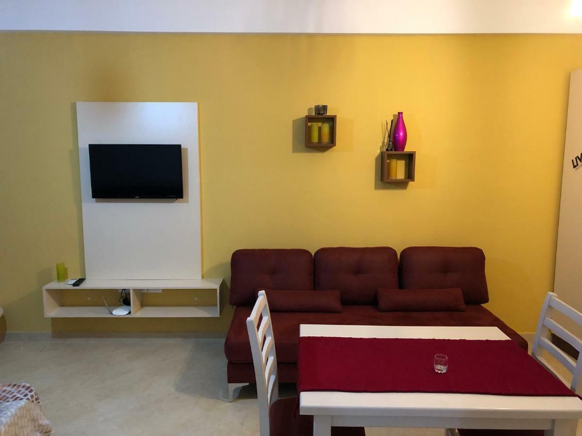 Appartamento Giallo วญอเรอ ภายนอก รูปภาพ