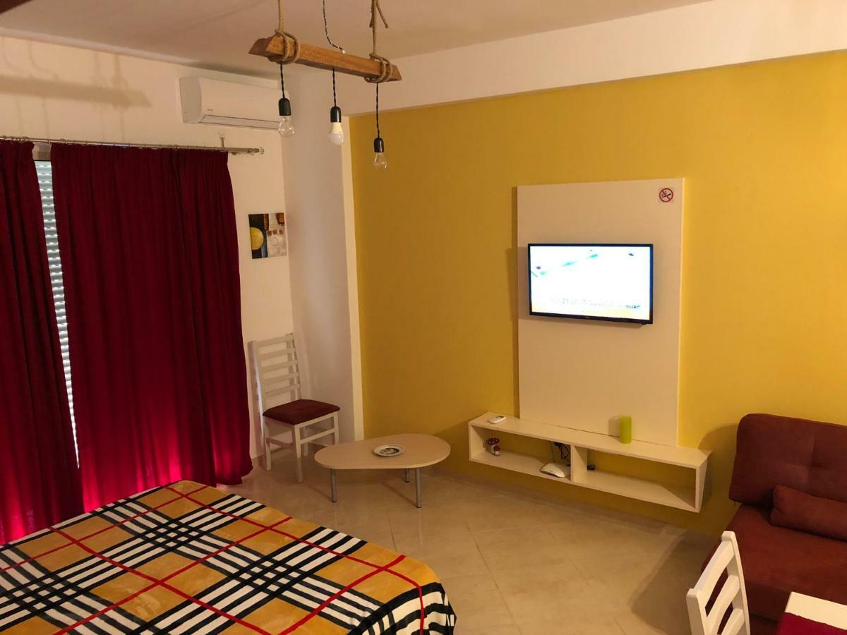 Appartamento Giallo วญอเรอ ภายนอก รูปภาพ